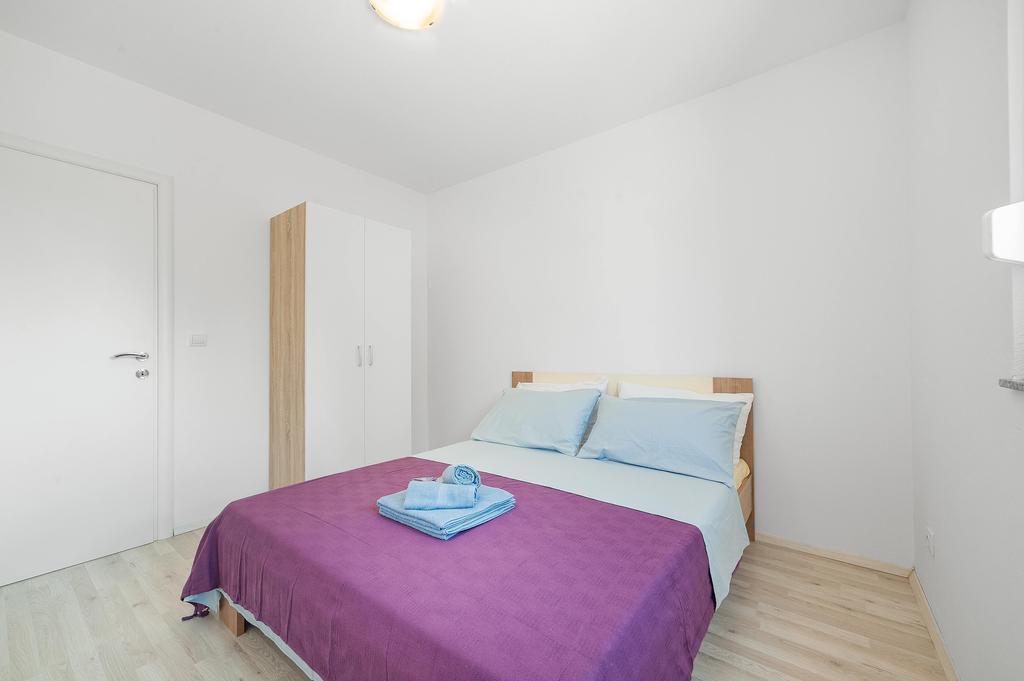 Apartments Hrvoje Vodice Bilik gambar